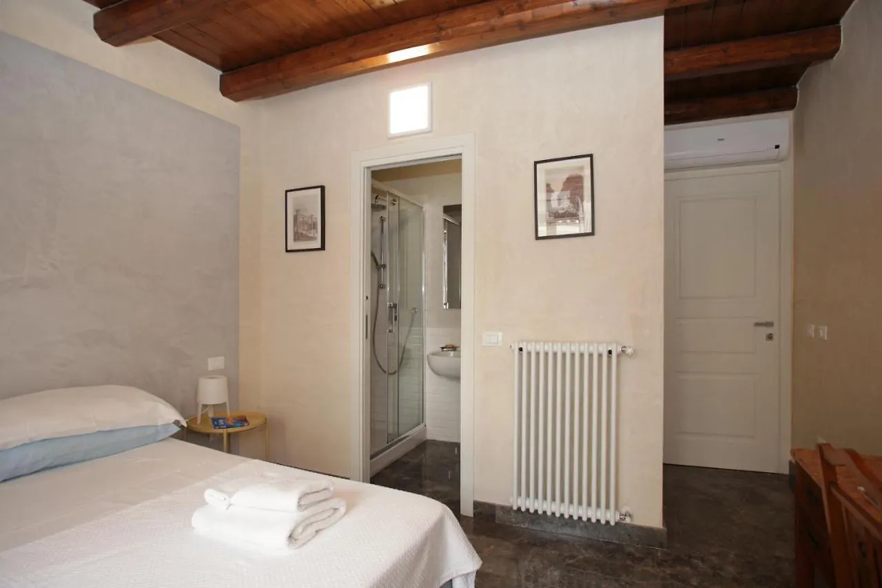 פלרמו Casa Miqva - Rooms In Shared Apartment איטליה